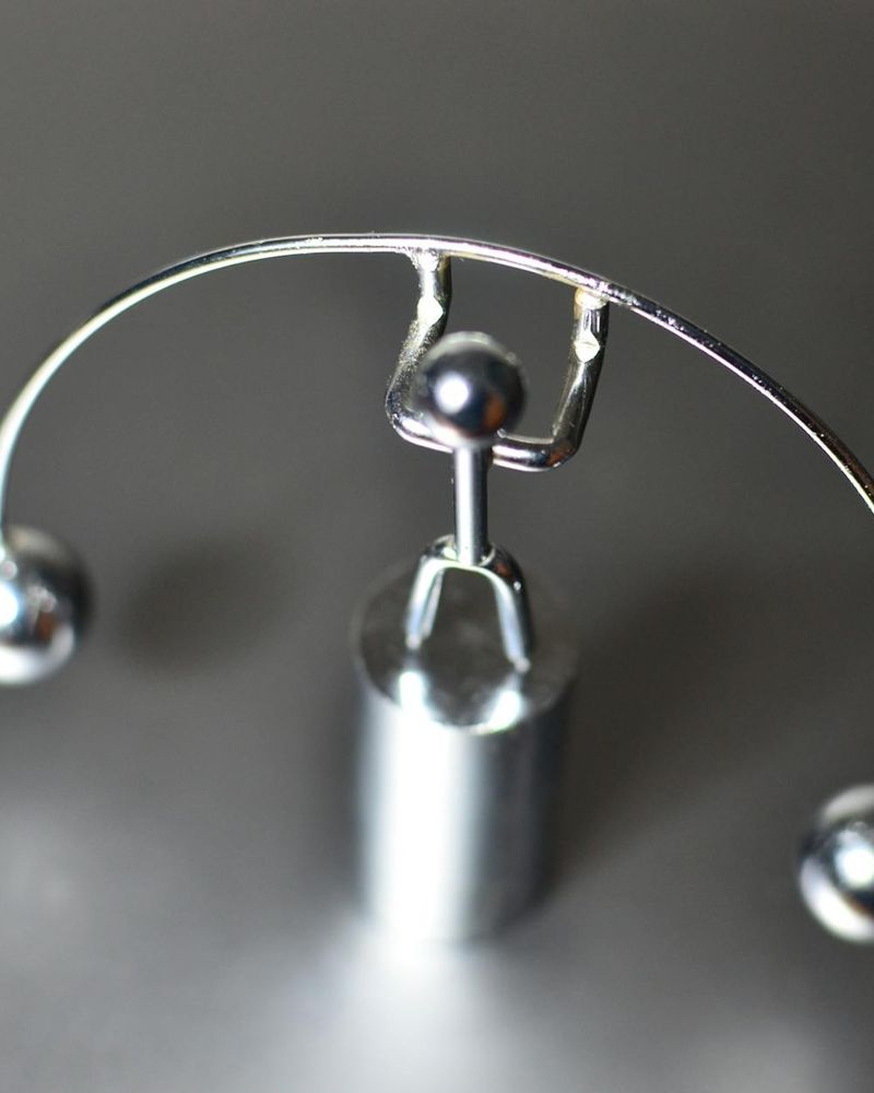 Abstract conceptual representation of physical strength and energy balance